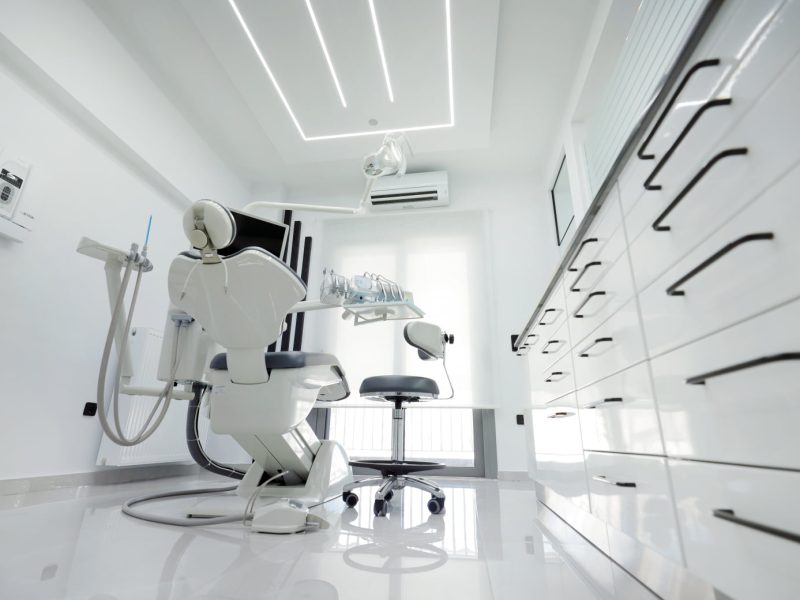 Οδοντίατρος Πειραιάς - Δανάη Χαντάντ