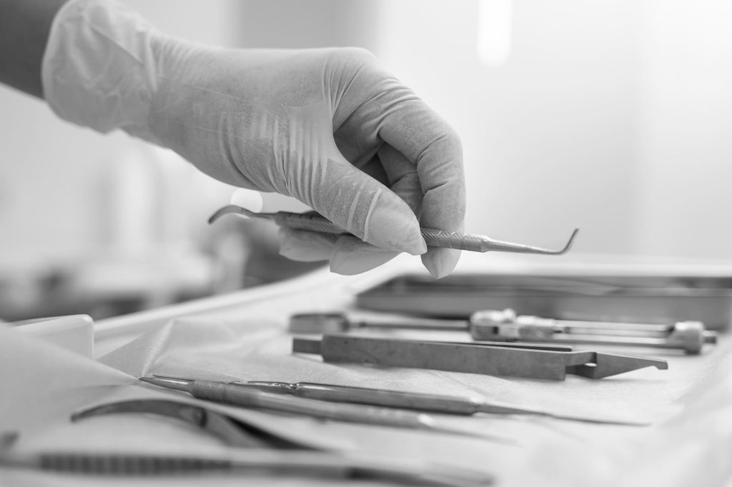 Εξαγωγές Δοντιών - Στοματική Χειρουργική